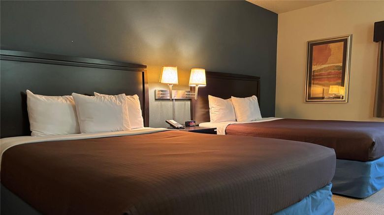<b>AmericInn by Wyndham Monmouth Room</b>. Images powered by <a href="https://iceportal.shijigroup.com/" title="IcePortal" target="_blank">IcePortal</a>.