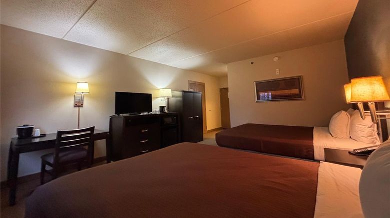 <b>AmericInn by Wyndham Monmouth Room</b>. Images powered by <a href="https://iceportal.shijigroup.com/" title="IcePortal" target="_blank">IcePortal</a>.
