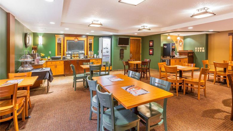 <b>AmericInn by Wyndham Monmouth Other</b>. Images powered by <a href="https://iceportal.shijigroup.com/" title="IcePortal" target="_blank">IcePortal</a>.