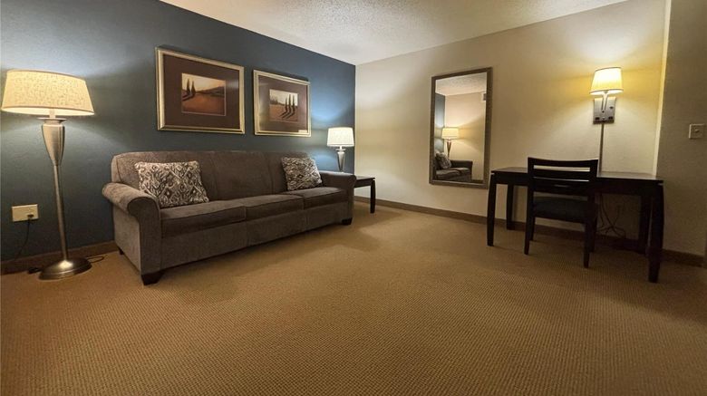 <b>AmericInn by Wyndham Monmouth Room</b>. Images powered by <a href="https://iceportal.shijigroup.com/" title="IcePortal" target="_blank">IcePortal</a>.