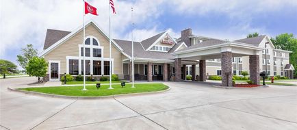 AmericInn by Wyndham Monmouth Exterior