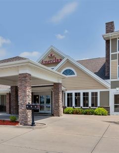 AmericInn by Wyndham Monmouth