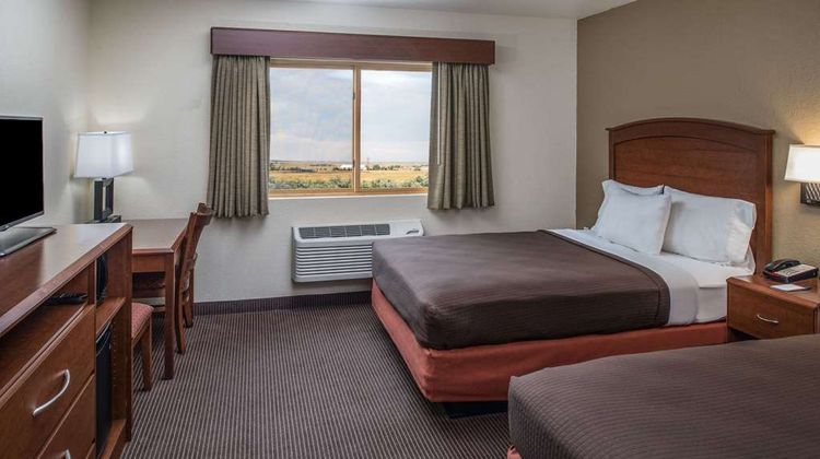 AmericInn by Wyndham Belle Fourche Room