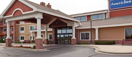 AmericInn by Wyndham Chanhassen Exterior
