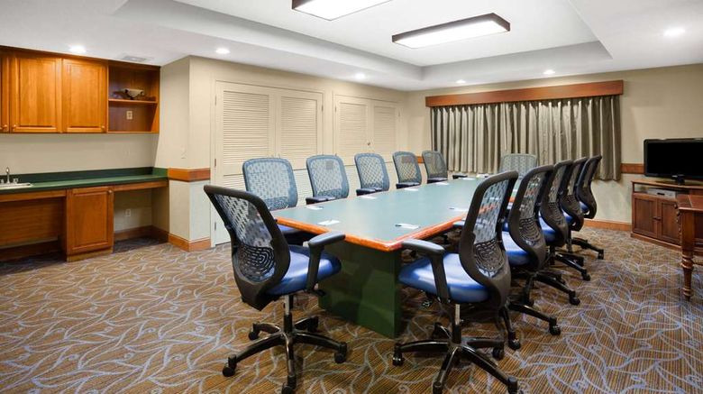 <b>AmericInn by Wyndham Chanhassen Meeting</b>. Images powered by <a href="https://iceportal.shijigroup.com/" title="IcePortal" target="_blank">IcePortal</a>.