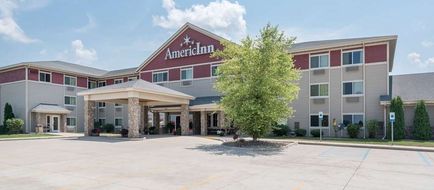 AmericInn by Wyndham Newton Exterior