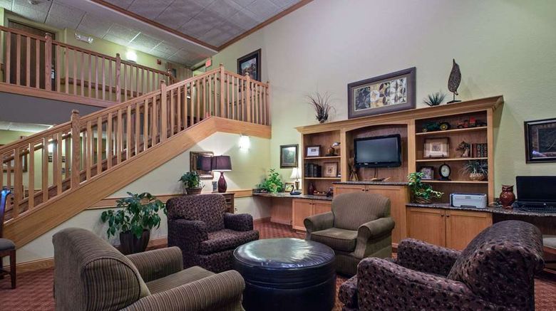 <b>AmericInn by Wyndham Newton Lobby</b>. Images powered by <a href="https://iceportal.shijigroup.com/" title="IcePortal" target="_blank">IcePortal</a>.