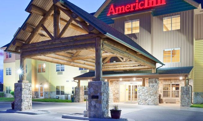 AmericInn by Wyndham Fargo South Exterior