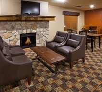 AmericInn by Wyndham Fargo South Lobby