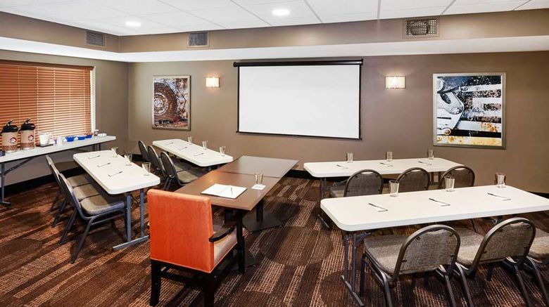 <b>AmericInn by Wyndham Waupun Meeting</b>. Images powered by <a href="https://iceportal.shijigroup.com/" title="IcePortal" target="_blank">IcePortal</a>.