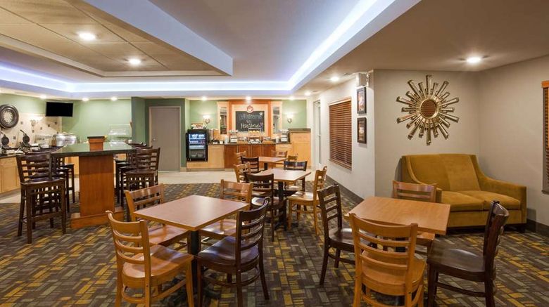 <b>AmericInn by Wyndham Hartford, SD Lobby</b>. Images powered by <a href="https://iceportal.shijigroup.com/" title="IcePortal" target="_blank">IcePortal</a>.