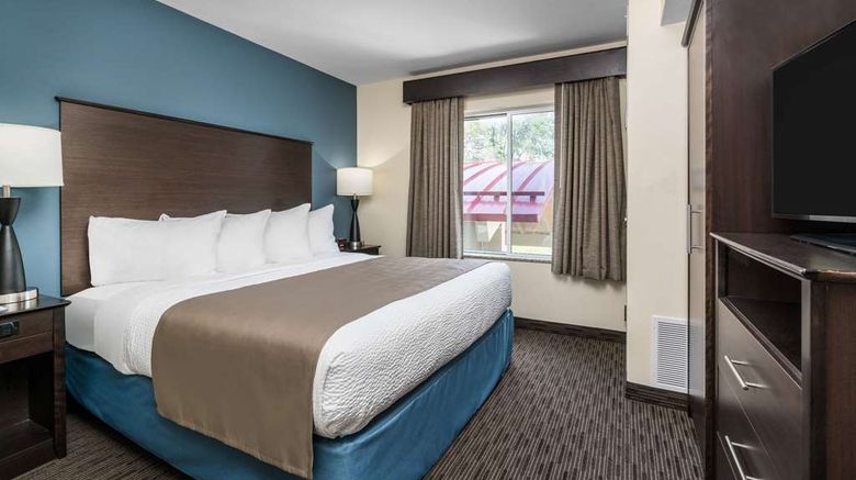 <b>AmericInn Hotel & Suites Winona Suite</b>. Images powered by <a href="https://iceportal.shijigroup.com/" title="IcePortal" target="_blank">IcePortal</a>.