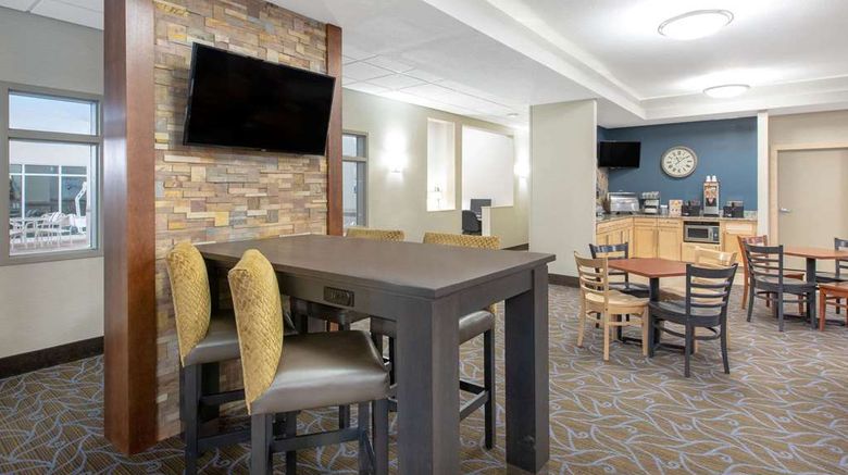 <b>AmericInn by Wyndham Humboldt Lobby</b>. Images powered by <a href="https://iceportal.shijigroup.com/" title="IcePortal" target="_blank">IcePortal</a>.