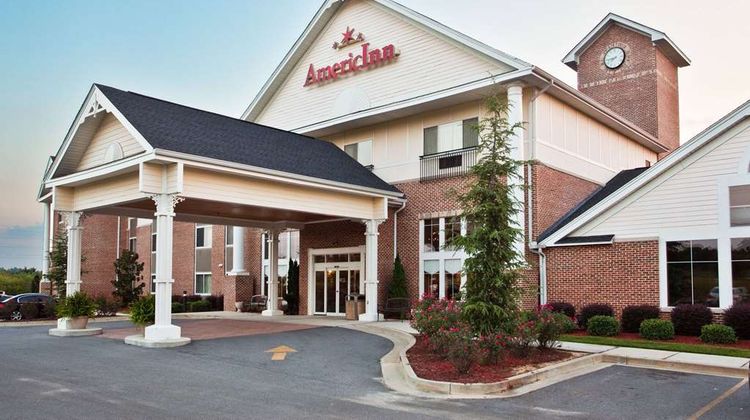 AmericInn by Wyndham Vidalia Exterior