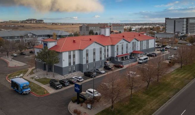 AmericInn Hotel & Suites Denver Airport Exterior