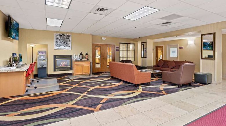 <b>AmericInn Hotel & Suites Denver Airport Lobby</b>. Images powered by <a href="https://iceportal.shijigroup.com/" title="IcePortal" target="_blank">IcePortal</a>.