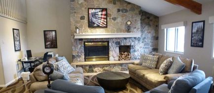 AmericInn Lodge and Suites Mitchell Lobby