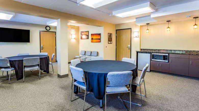 <b>AmericInn by Wyndham Duluth South Meeting</b>. Images powered by <a href="https://iceportal.shijigroup.com/" title="IcePortal" target="_blank">IcePortal</a>.
