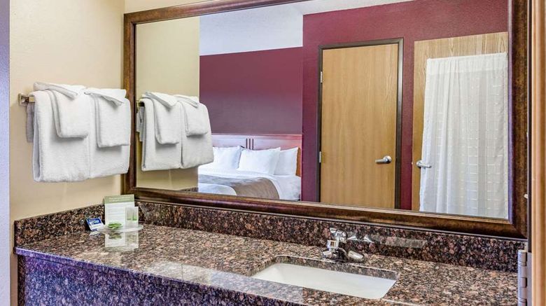 <b>AmericInn by Wyndham Duluth South Room</b>. Images powered by <a href="https://iceportal.shijigroup.com/" title="IcePortal" target="_blank">IcePortal</a>.