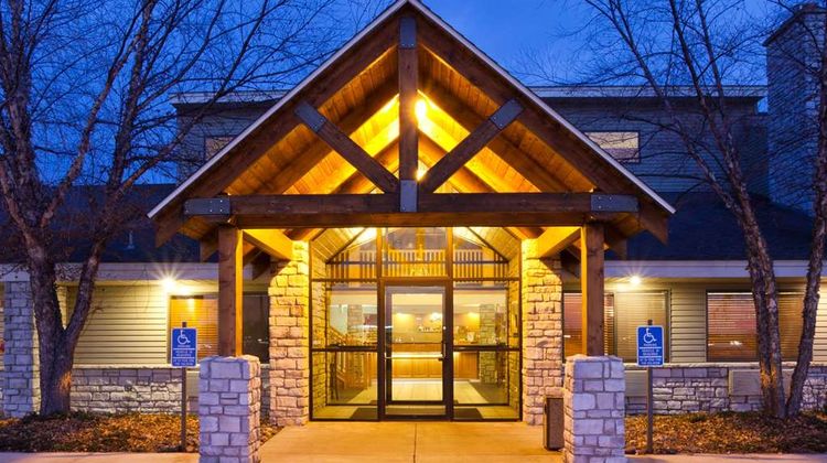 AmericInn by Wyndham Princeton Exterior