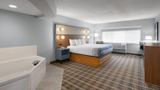 AmericInn Lodge/Suites Douglas Saugatuck Suite