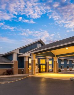 AmericInn Lodge/Suites Douglas Saugatuck