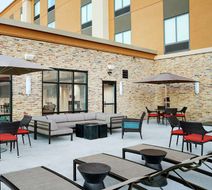 Hampton Inn & Suites Chicago/Waukegan Exterior