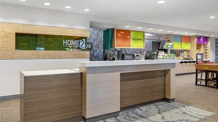 Home2 Suites by Hilton Queensbury Lobby