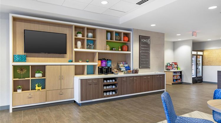 Home2 Suites by Hilton Queensbury Lobby