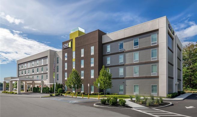 Home2 Suites by Hilton Queensbury Exterior