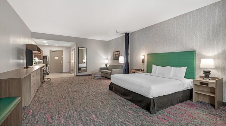 Home2 Suites by Hilton Queensbury Room