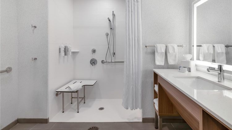 Home2 Suites by Hilton Queensbury Room