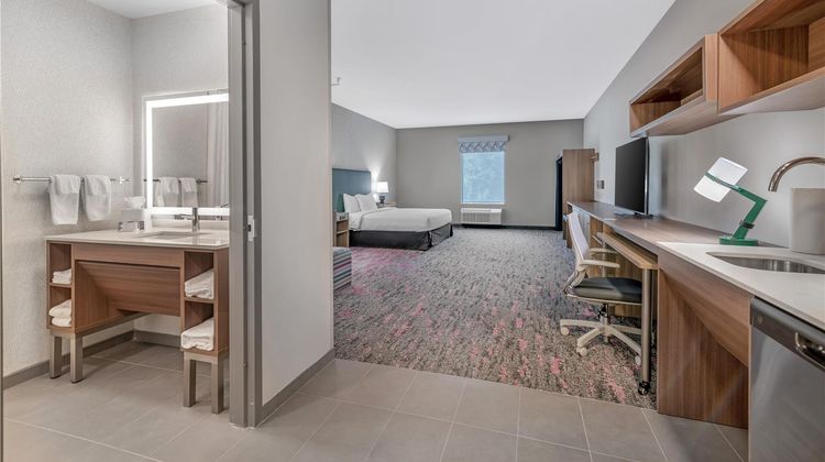 Home2 Suites by Hilton Queensbury Room