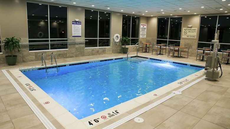 <b>Hampton Inn & Suites Mount Laurel Pool</b>. Images powered by <a href="https://iceportal.shijigroup.com/" title="IcePortal" target="_blank">IcePortal</a>.