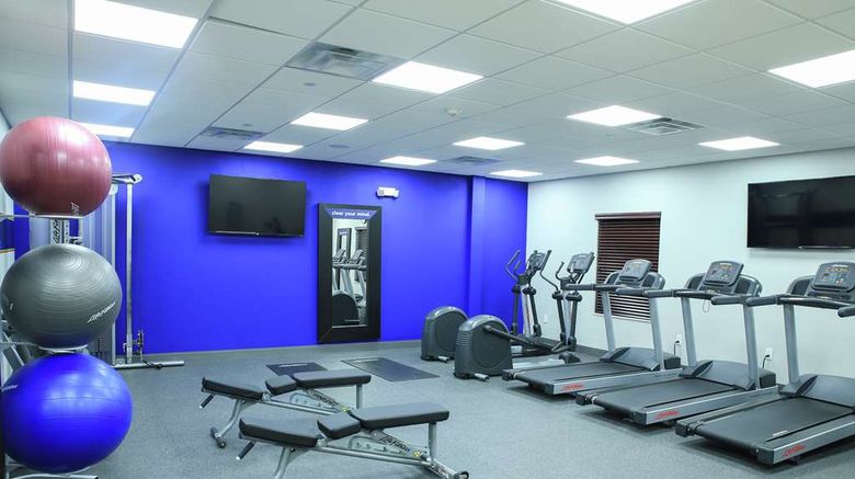 <b>Hampton Inn & Suites Mount Laurel Health</b>. Images powered by <a href="https://iceportal.shijigroup.com/" title="IcePortal" target="_blank">IcePortal</a>.