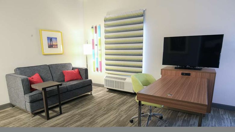 <b>Hampton Inn & Suites Mount Laurel Room</b>. Images powered by <a href="https://iceportal.shijigroup.com/" title="IcePortal" target="_blank">IcePortal</a>.
