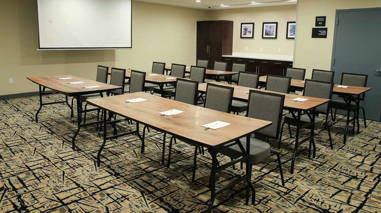 <b>Hampton Inn & Suites Mount Laurel Meeting</b>. Images powered by <a href="https://iceportal.shijigroup.com/" title="IcePortal" target="_blank">IcePortal</a>.