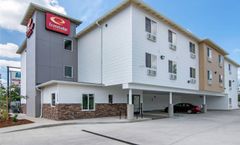 Econo Lodge Inn & Suites