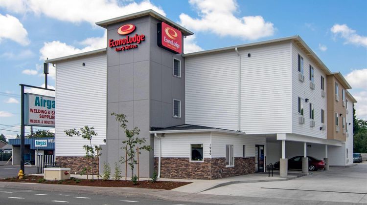Econo Lodge Inn & Suites Exterior