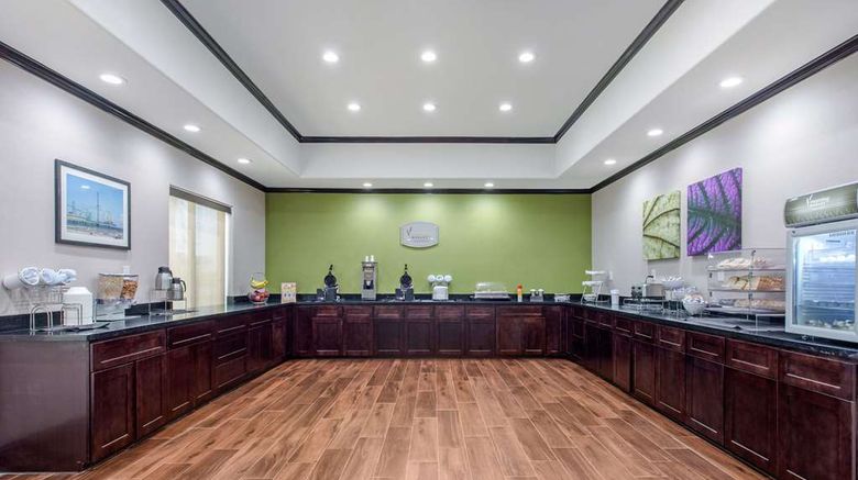 <b>Sleep Inn Galveston Restaurant</b>. Images powered by <a href="https://iceportal.shijigroup.com/" title="IcePortal" target="_blank">IcePortal</a>.
