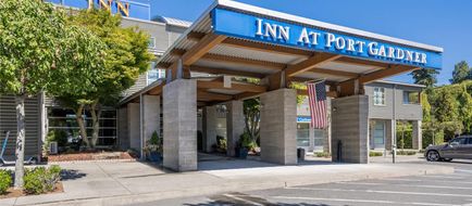 Inn at Port Gardner, Ascend Coll Exterior