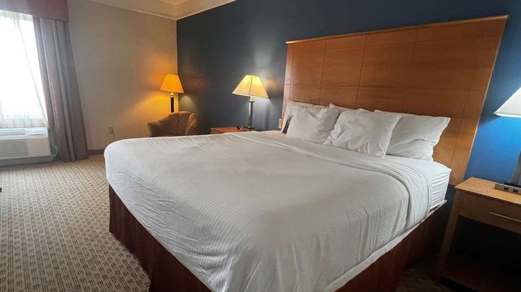 Baymont Inn & Suites Brenham Room