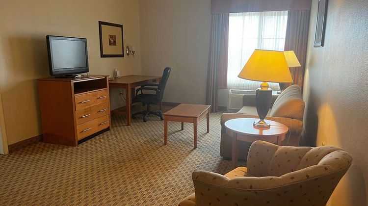 Baymont Inn & Suites Brenham Room