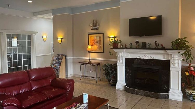 Baymont Inn & Suites Brenham Lobby