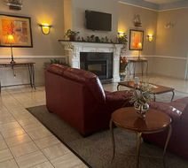 Baymont Inn & Suites Brenham Lobby
