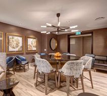 Town Inn Suites Lobby