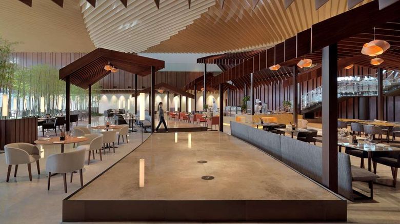 <b>Hyatt Regency Beijing Wangjing Restaurant</b>. Images powered by <a href="https://iceportal.shijigroup.com/" title="IcePortal" target="_blank">IcePortal</a>.