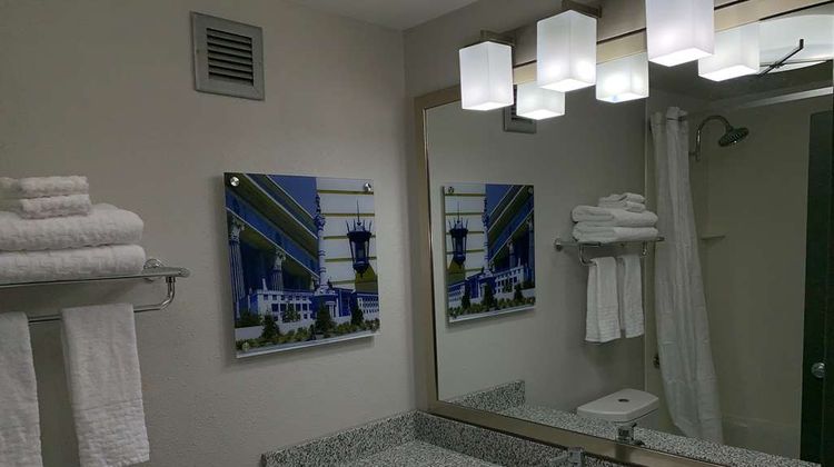 Best Western Plus Clarks Summit Scranton Suite