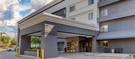 Quality Inn & Suites Raleigh Airport Exterior