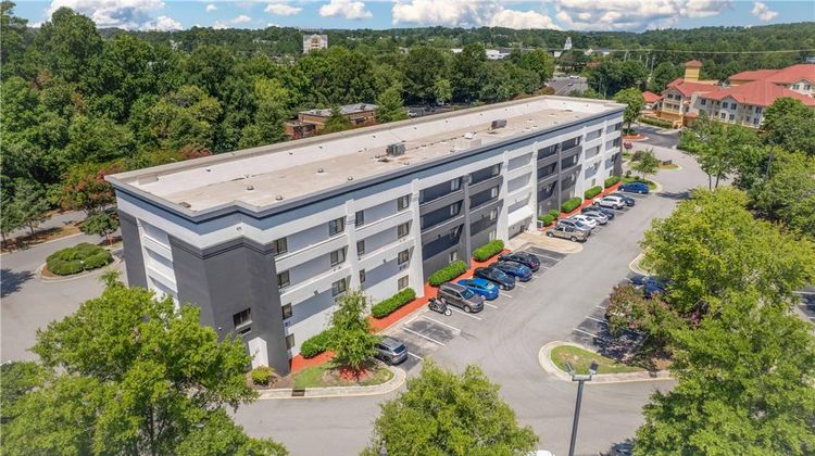 Quality Inn & Suites Raleigh Airport Exterior